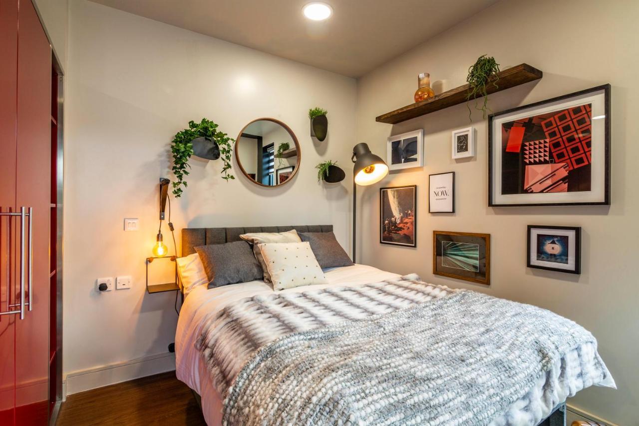 Romantic Getaway Studio Pods Close To City Centre With Free Wifi Ντέρμπι Εξωτερικό φωτογραφία