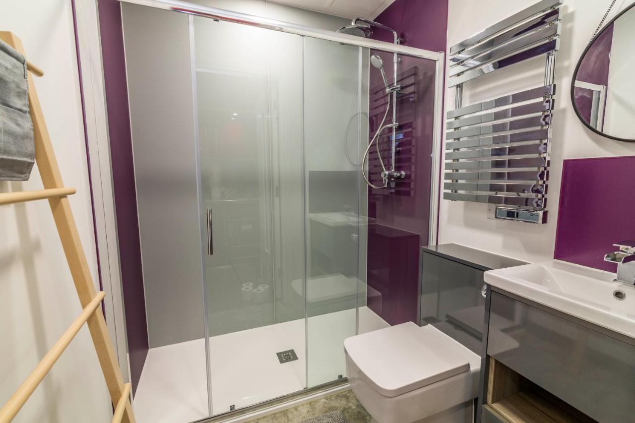 Romantic Getaway Studio Pods Close To City Centre With Free Wifi Ντέρμπι Εξωτερικό φωτογραφία